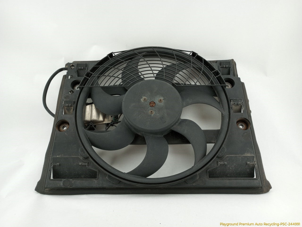 BMW 330XI Radiator Cooling Fan Assembly