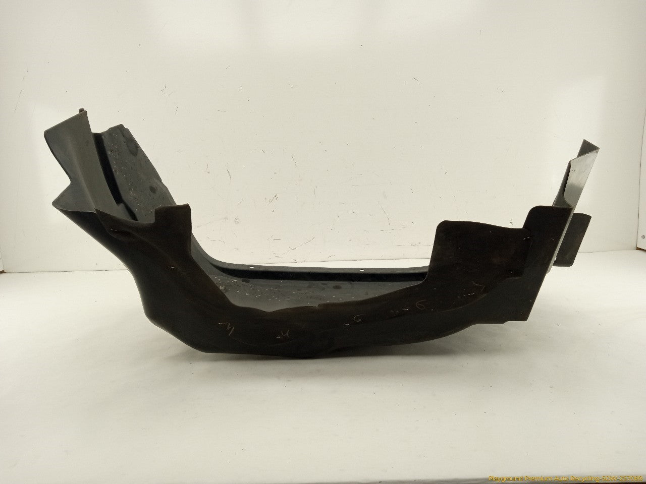 Hummer H3 Passenger Right Front Inner Fender Liner