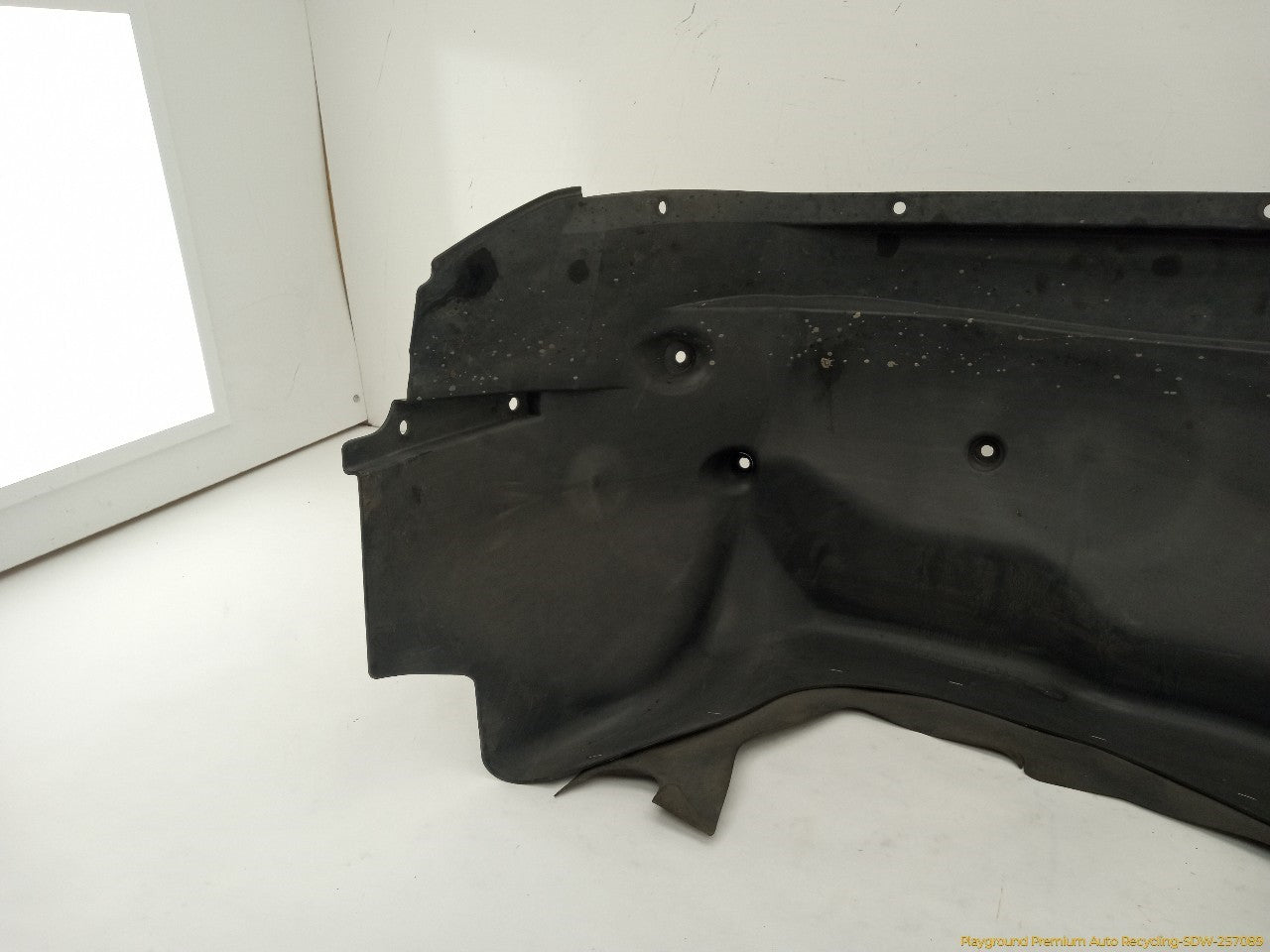 Hummer H3 Passenger Right Front Inner Fender Liner