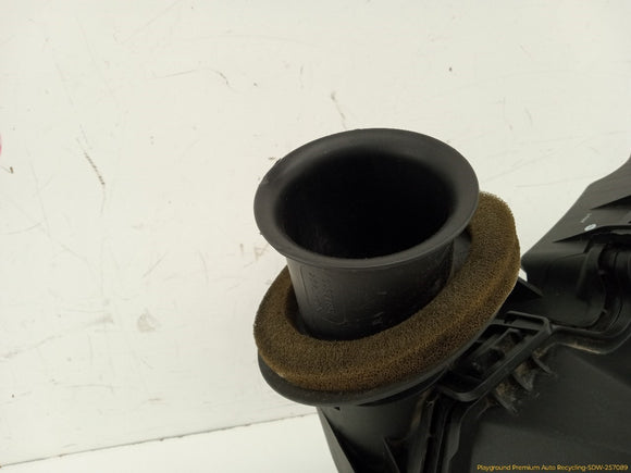 Hummer H3 Air Cleaner Box Housing