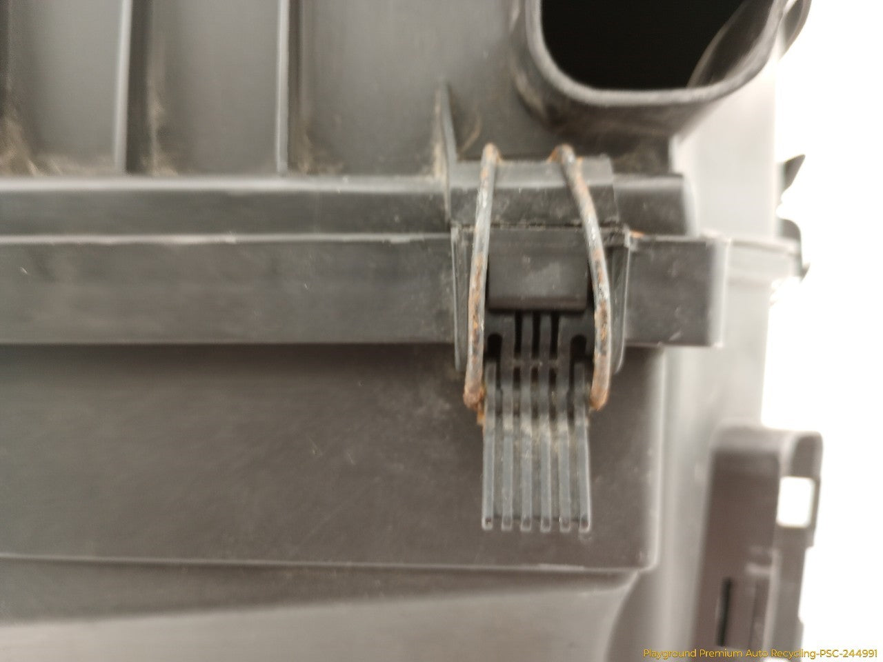 BMW 330XI Air Cleaner Housing Box