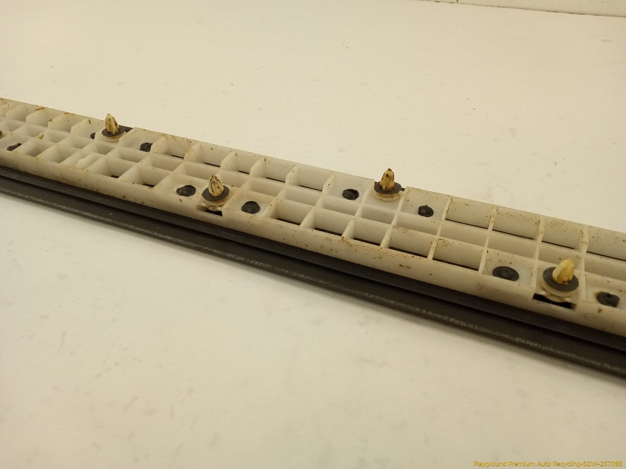 Hummer H3 Tailgate Door Sill Step Plate