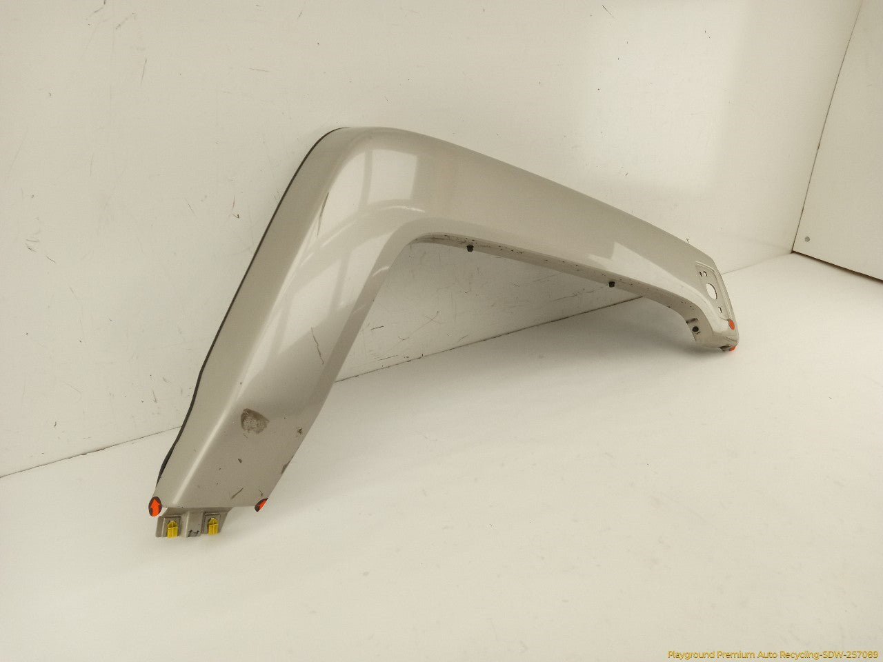 Hummer H3 Passenger Right Front Fender Flare