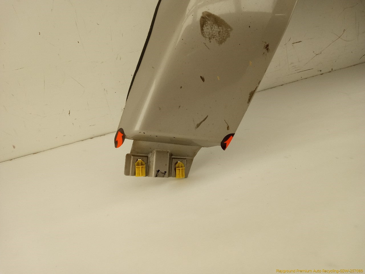 Hummer H3 Passenger Right Front Fender Flare