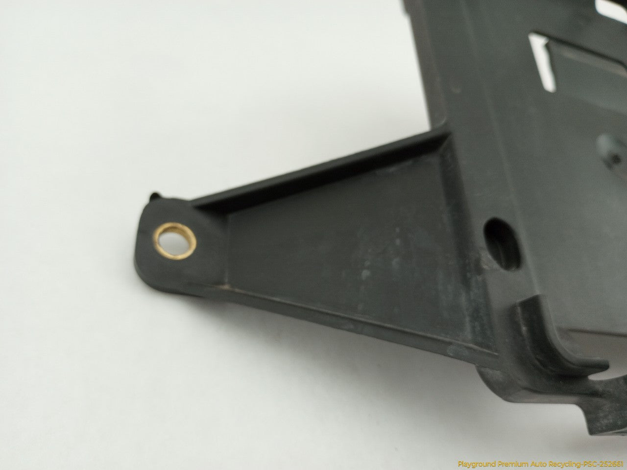 Hummer H3 Engine Control Module Bracket