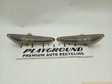 BMW 330XI Pair Of Front Side Marker Reflectors