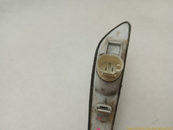 BMW 330XI Pair Of Front Side Marker Reflectors