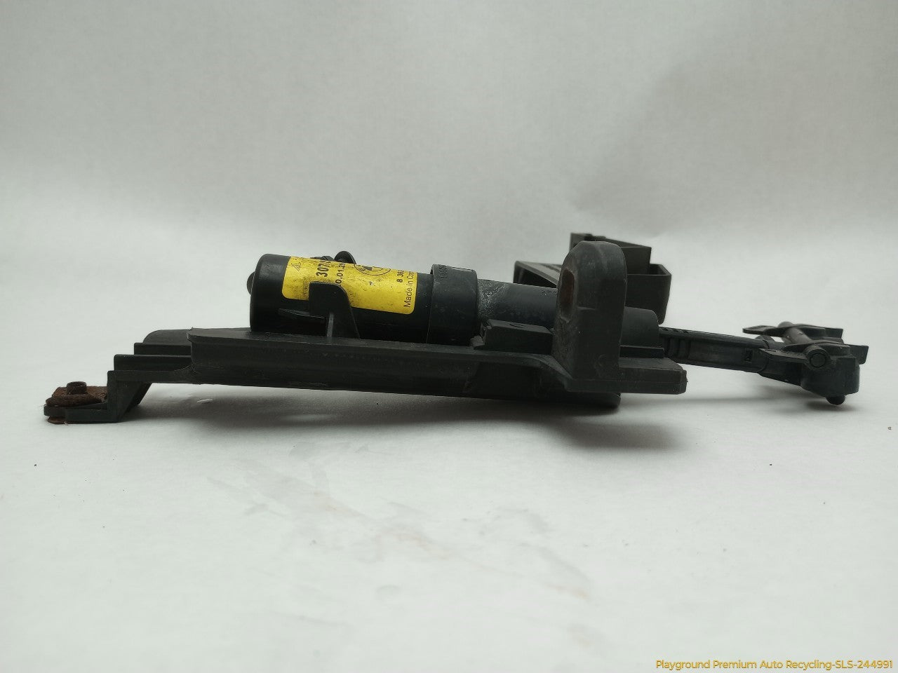 BMW 330XI Pair Of Headlamp Washer Nozzles