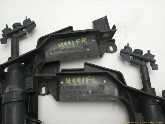 BMW 330XI Pair Of Headlamp Washer Nozzles