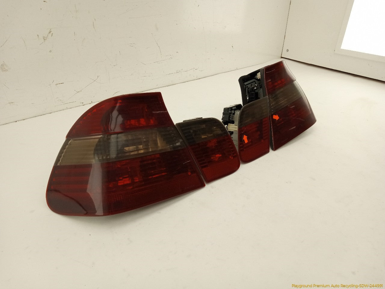 BMW 330XI Set Of 4 Tail Lamps - 0