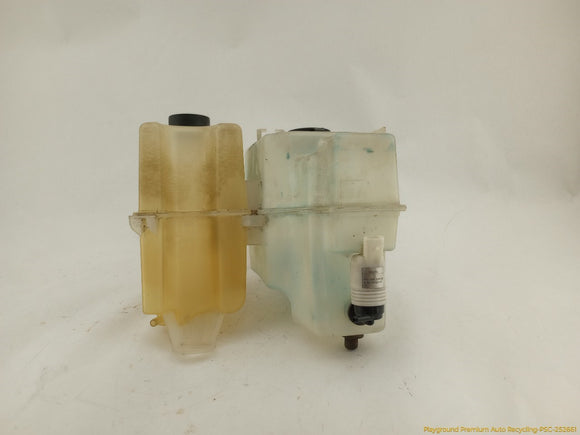 Hummer H3 Pair Of Coolant & Washer Fluid Reservoir
