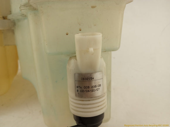 Hummer H3 Pair Of Coolant & Washer Fluid Reservoir