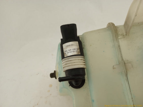 Hummer H3 Pair Of Coolant & Washer Fluid Reservoir