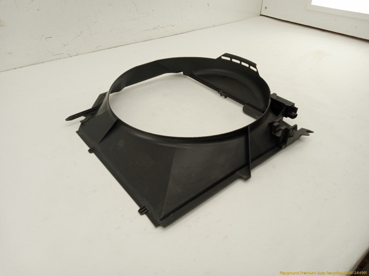 BMW 330XI Radiator Shroud