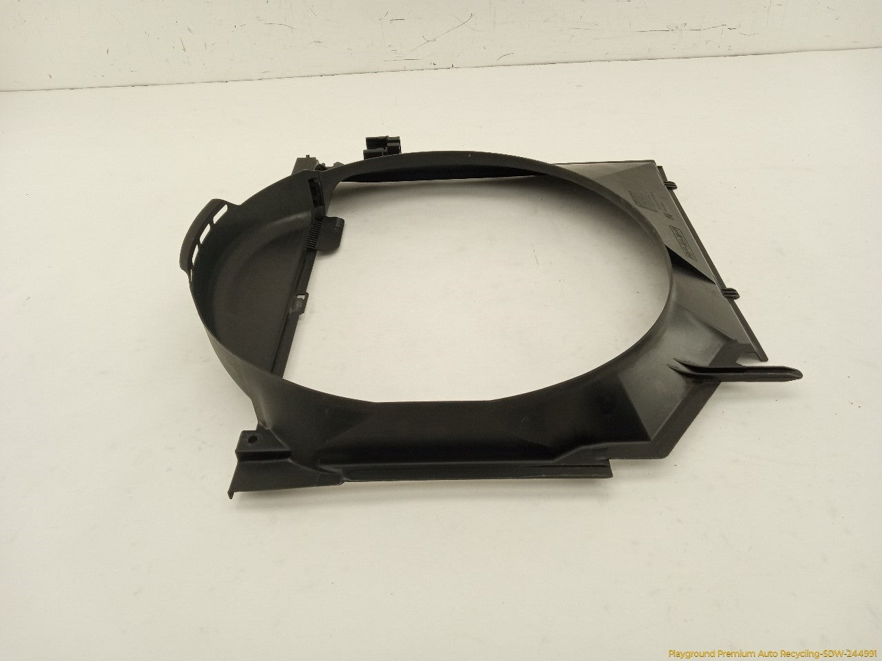 BMW 330XI Radiator Shroud