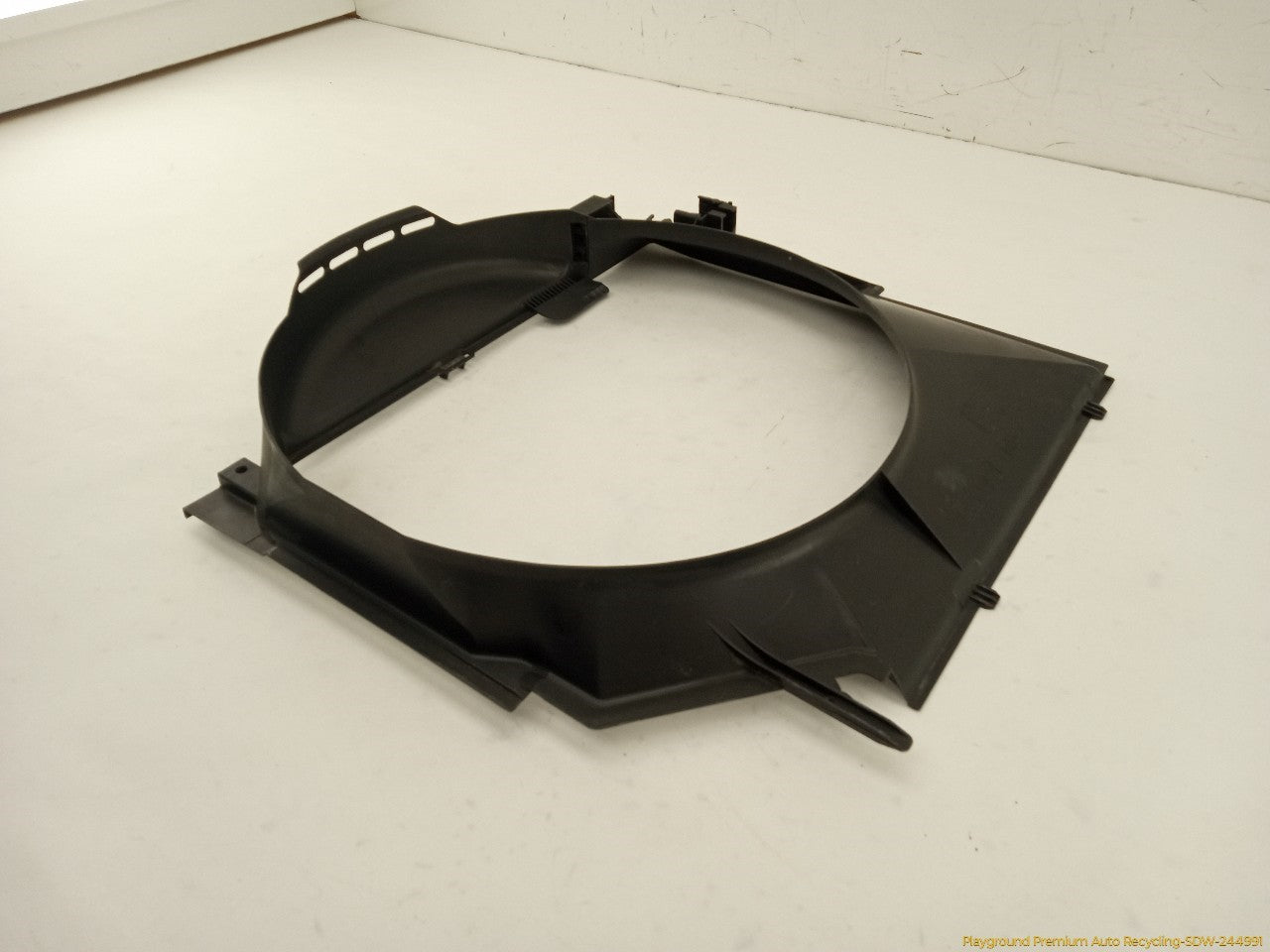 BMW 330XI Radiator Shroud