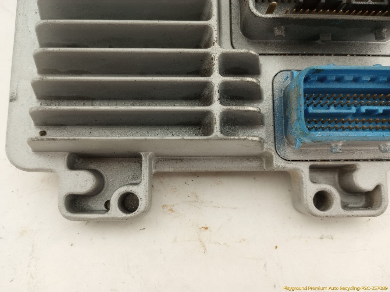Hummer H3 Engine Control Module