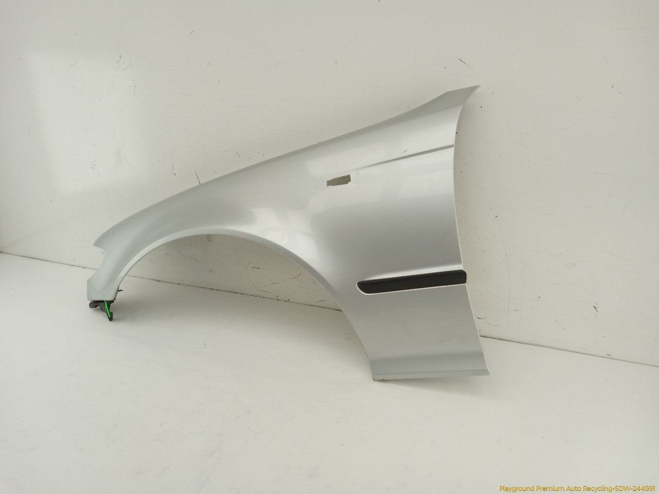 BMW 330XI Driver Left Front Fender - 0