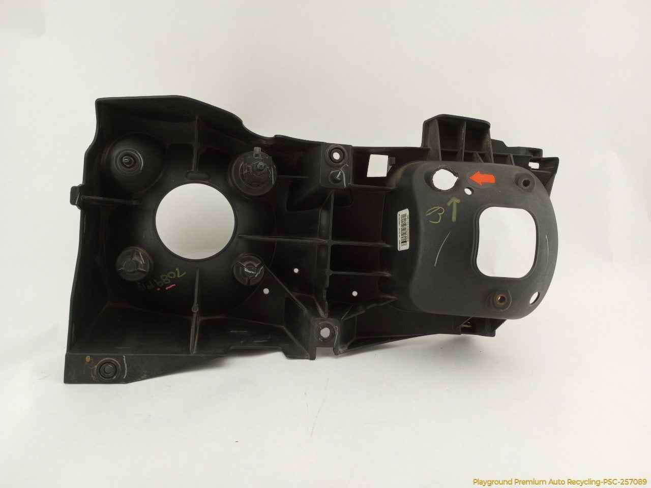 Hummer H3 Passenger Right Front Head Lamp Housing - 0