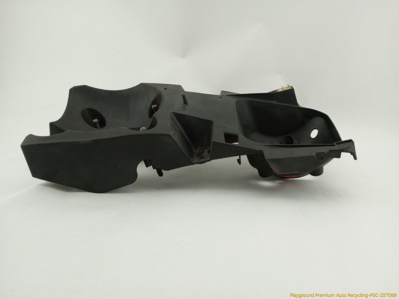 Hummer H3 Passenger Right Front Head Lamp Housing