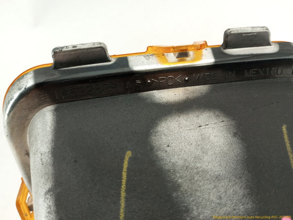 Hummer H3 Passenger Right Front Turn Signal Lamp