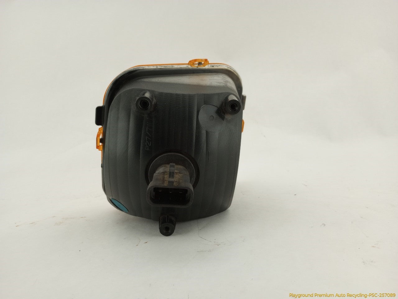 Hummer H3 Driver Left Front Turn Signal Lamp - 0
