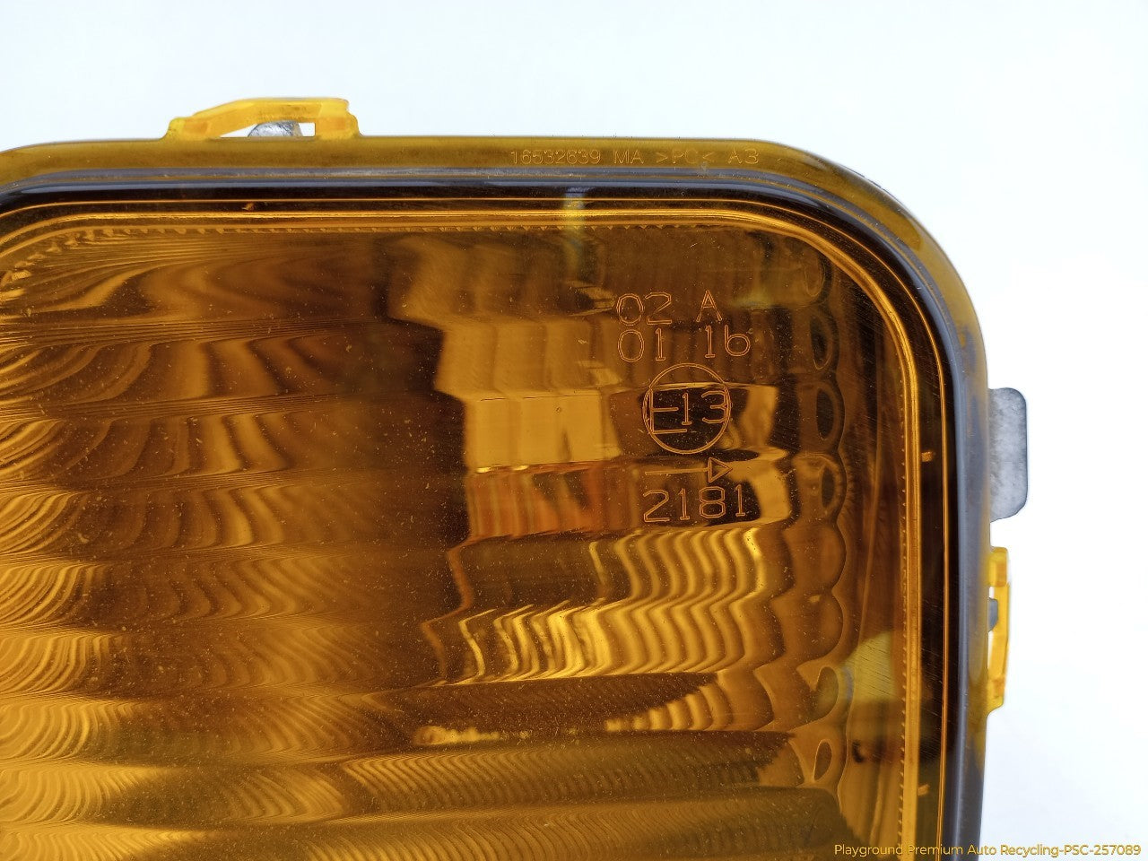 Hummer H3 Driver Left Front Turn Signal Lamp