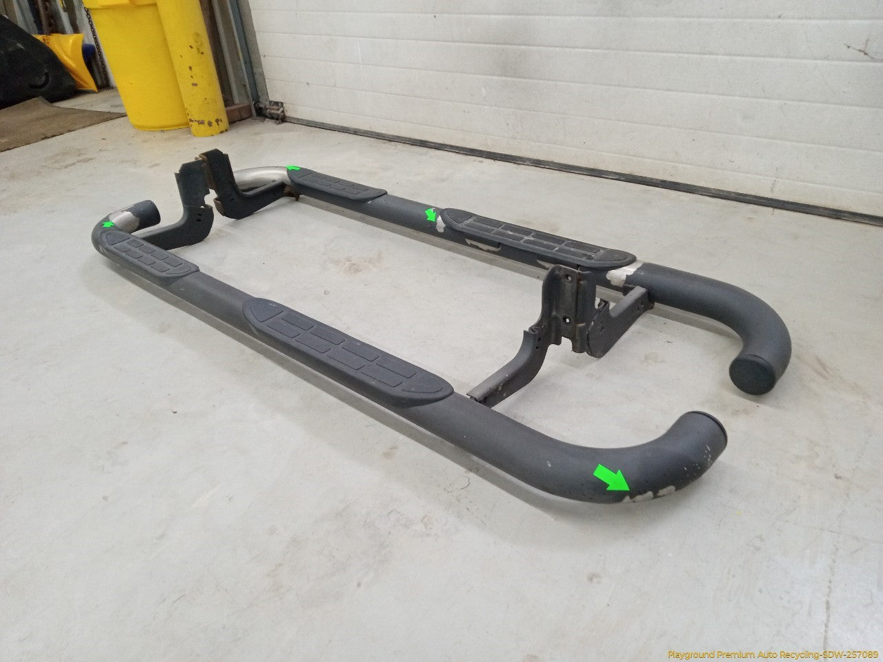 Hummer H3 Pair Of Running Board Step Rails