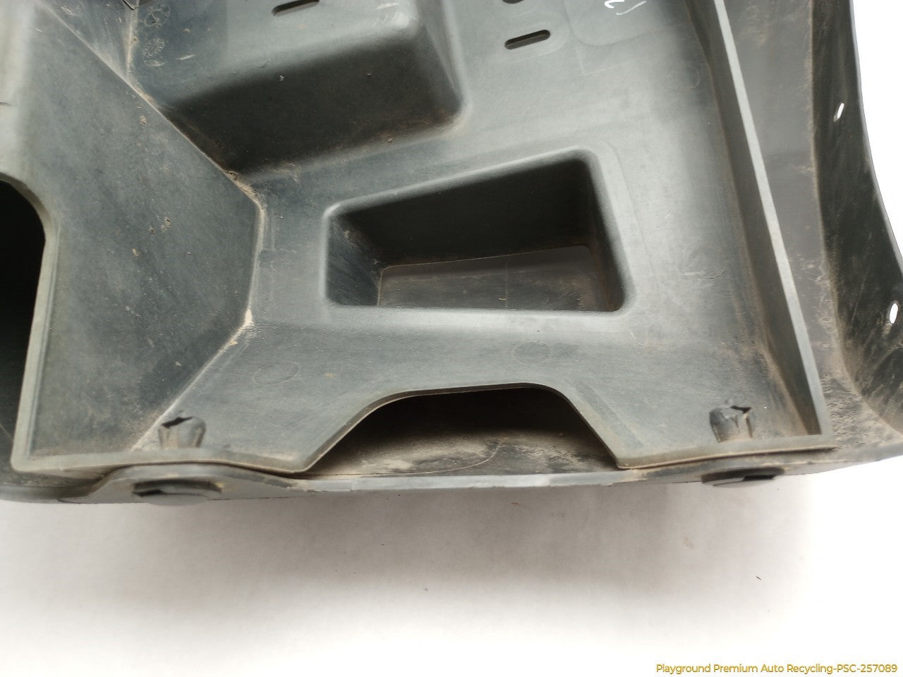 Hummer H3 Driver Left Rear Bumper End Cap