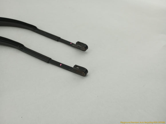 Hummer H3 Pair Of Windshield Wiper Arms