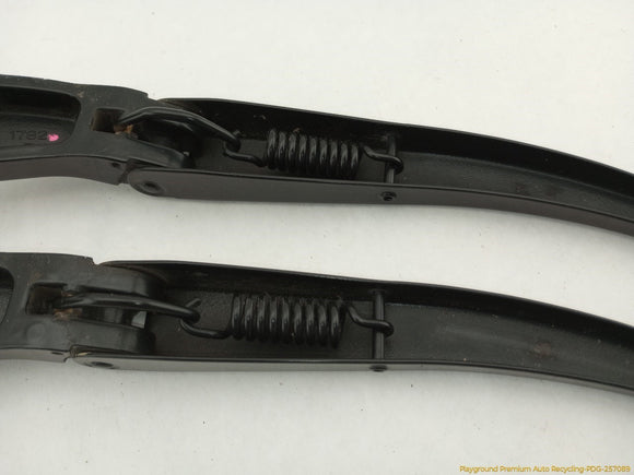 Hummer H3 Pair Of Windshield Wiper Arms