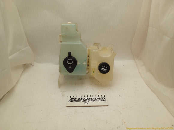 Hummer H3 Pair Of Coolant & Washer Fluid Reservoir