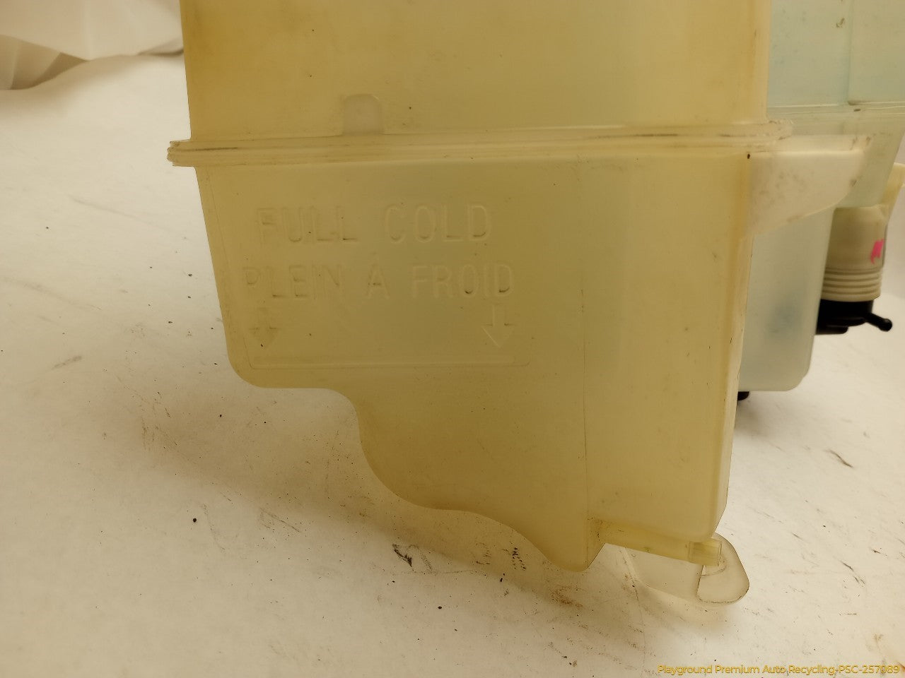 Hummer H3 Pair Of Coolant & Washer Fluid Reservoir