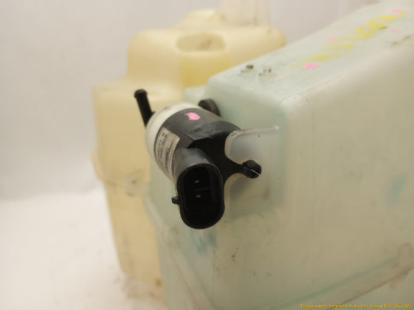Hummer H3 Pair Of Coolant & Washer Fluid Reservoir