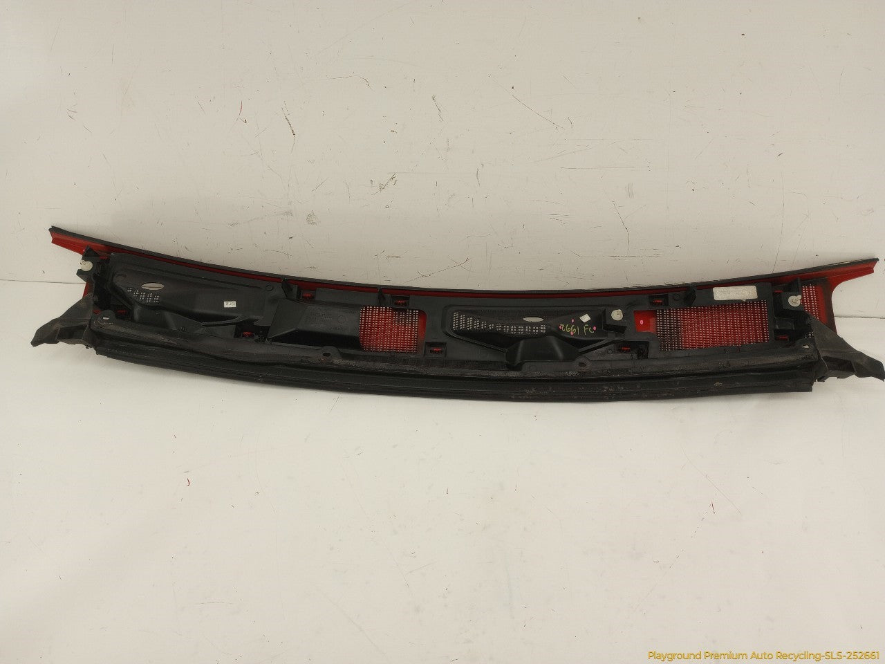 Hummer H3 Pair Of Windshield Cowl Vent Panel
