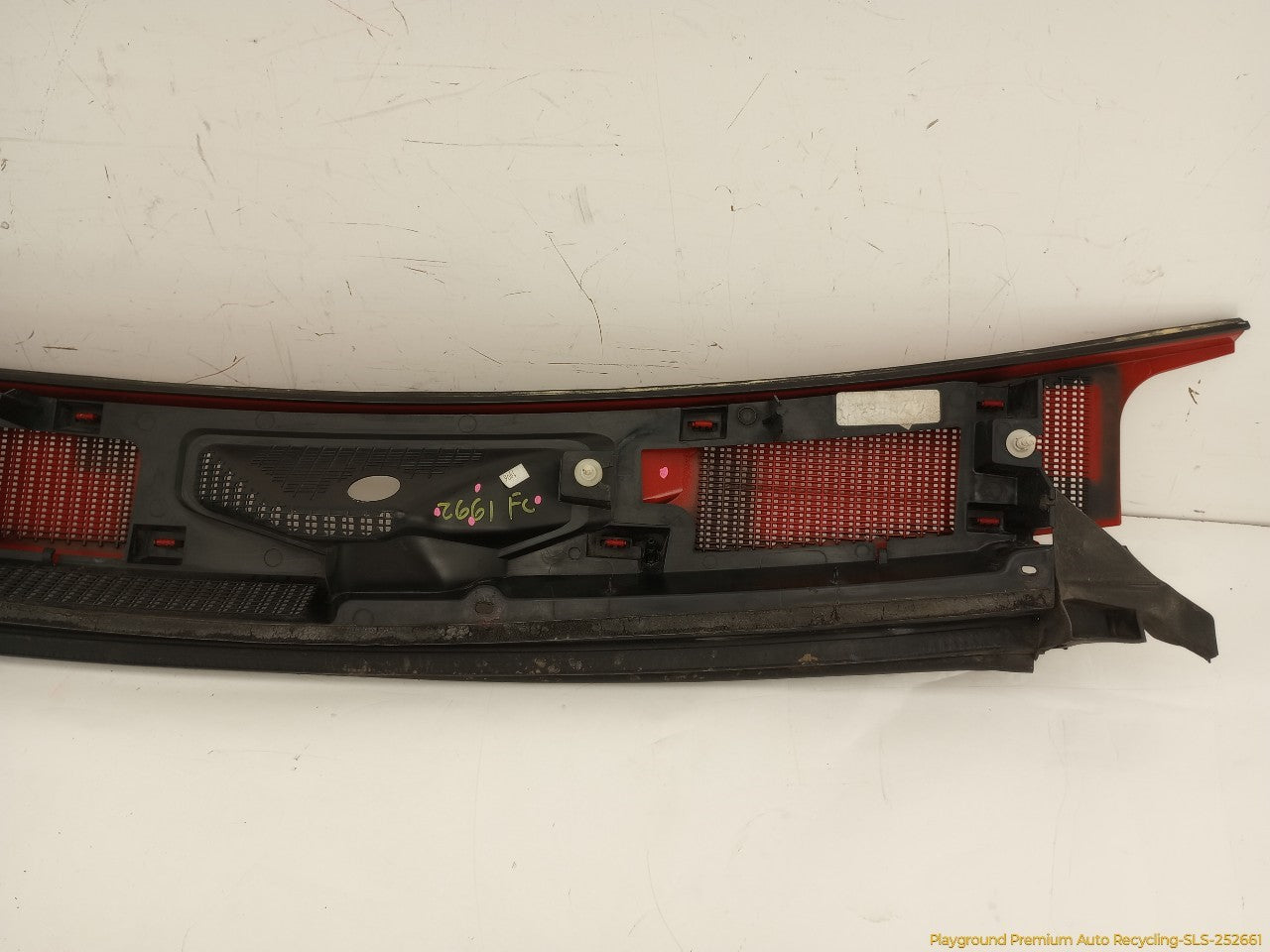 Hummer H3 Pair Of Windshield Cowl Vent Panel