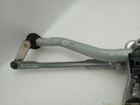 BMW 330XI Front Windshield Wiper Transmission & Motor