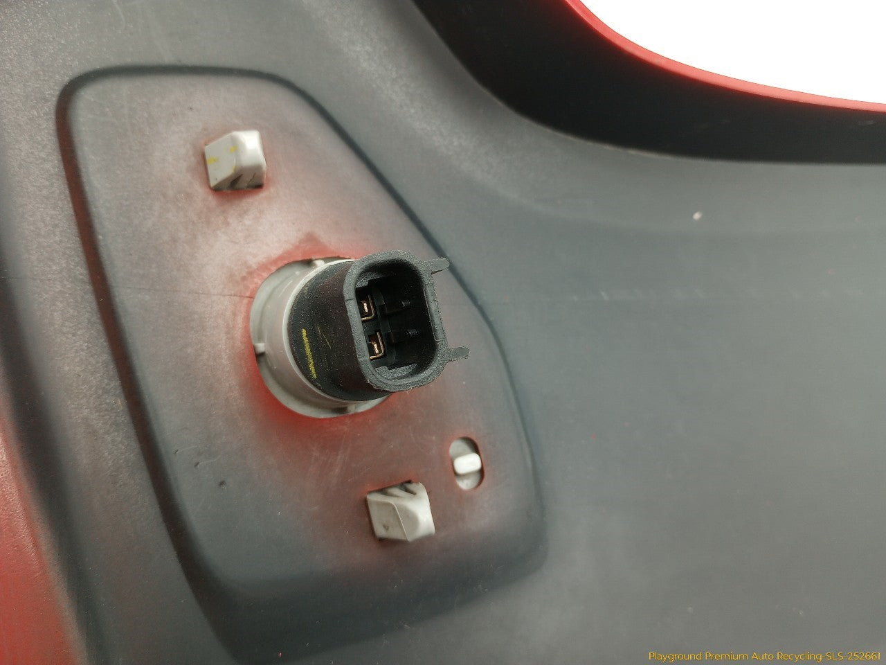 Hummer H3 Driver Left Front Fender Flare