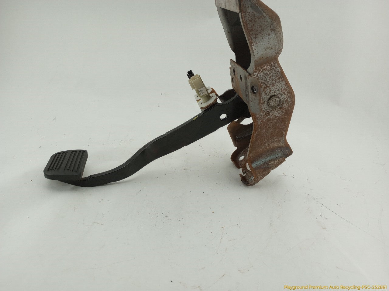 Hummer H3 Brake Pedal