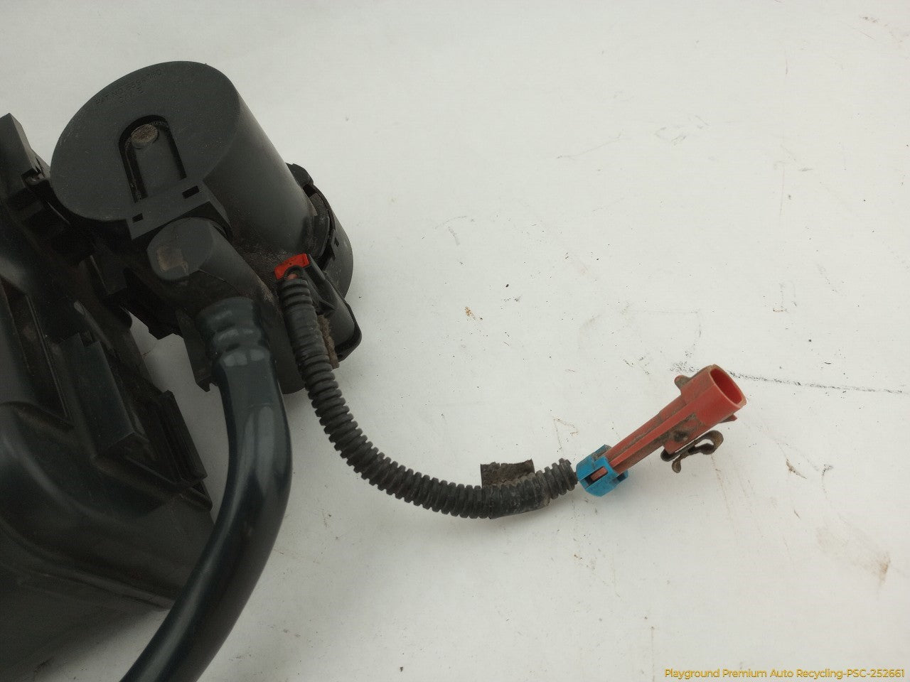 Hummer H3 Fuel Vapor Charcoal Canister