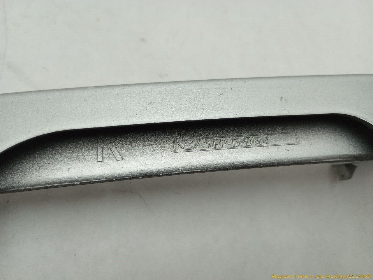 BMW 330XI Pair Of Front Bumper Lower Grille Grid