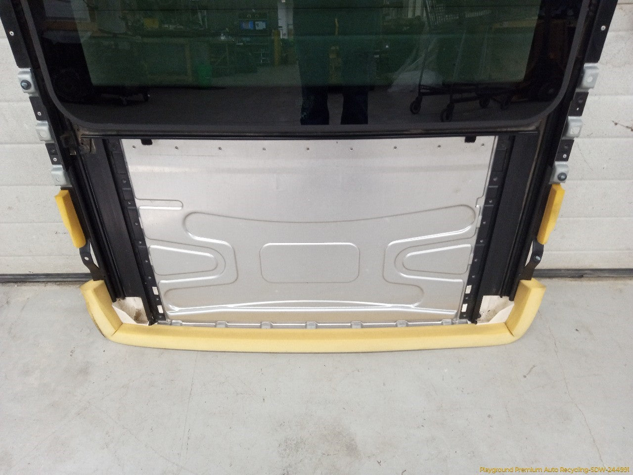 BMW 330XI Sunroof Assembly