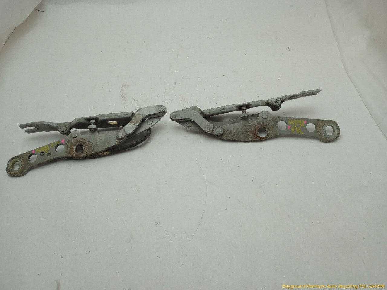 BMW 330XI Pair Of Front Hood Hinges - 0