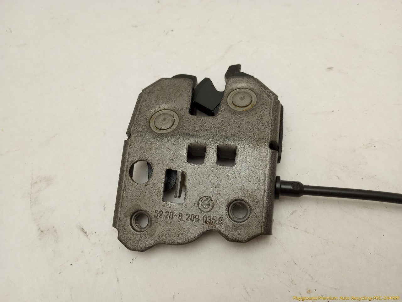 BMW 330XI Pair Of Rear Seat Frame Base Lock Latch
