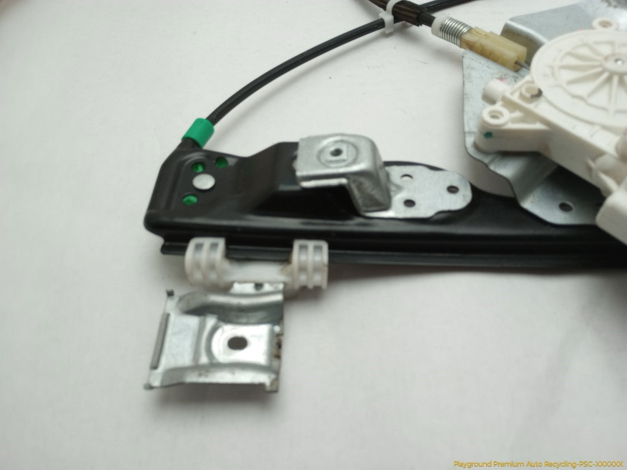 Hummer H3 Passenger Right Front Door Window Regulator
