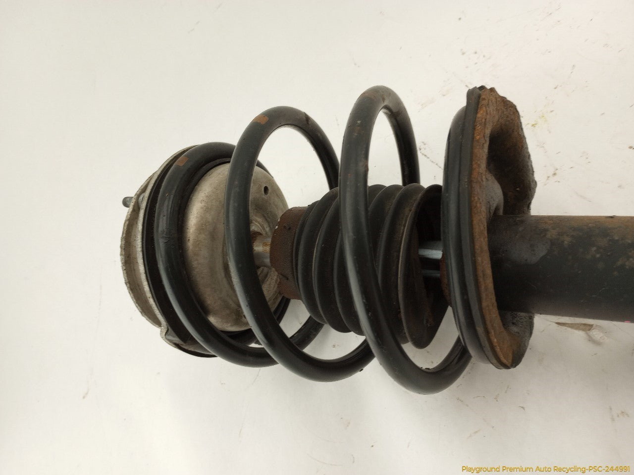 BMW 330XI Driver Left Front Strut