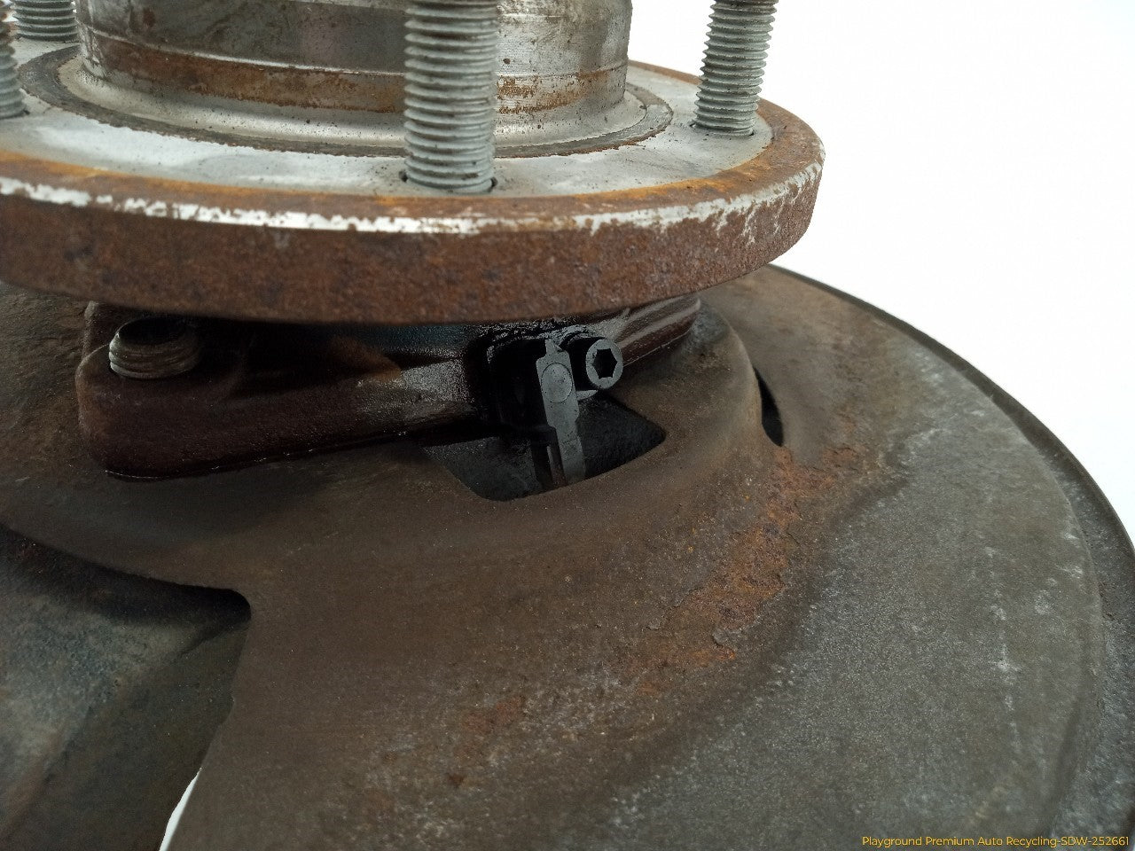 Hummer H3 Driver Left Front Spindle Knuckle Hub