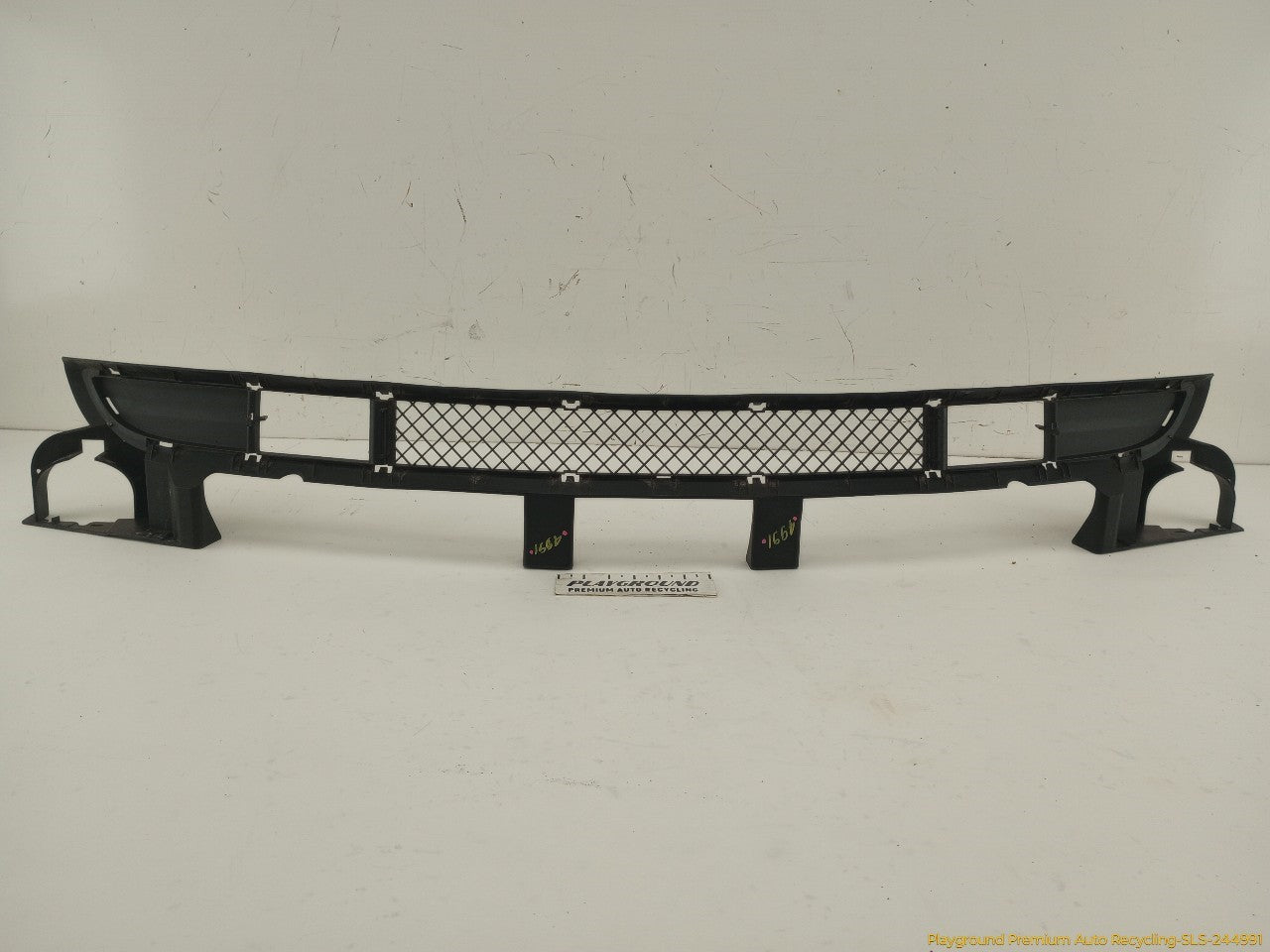 BMW 330XI Front Lower Bumper Grille