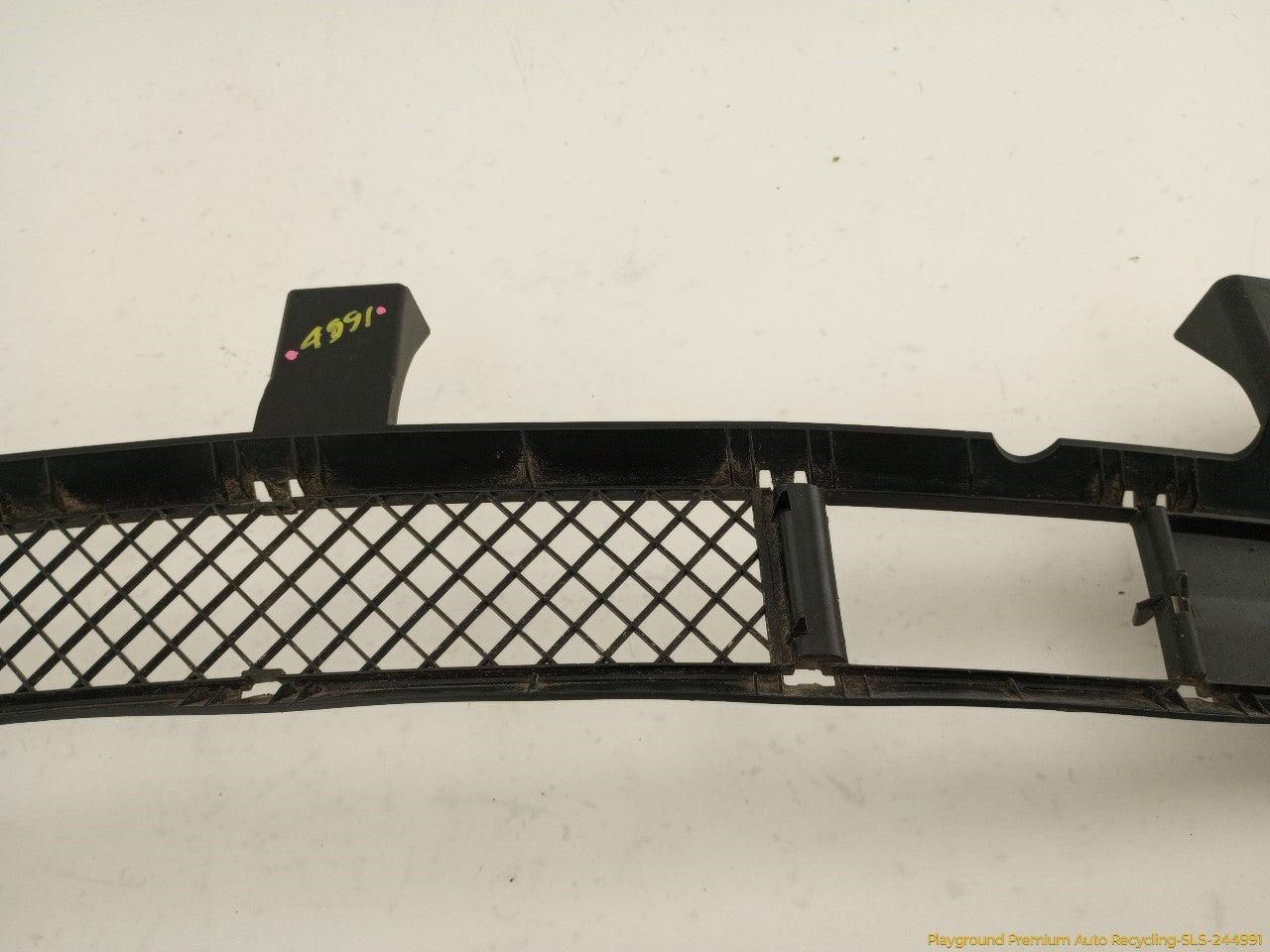 BMW 330XI Front Lower Bumper Grille