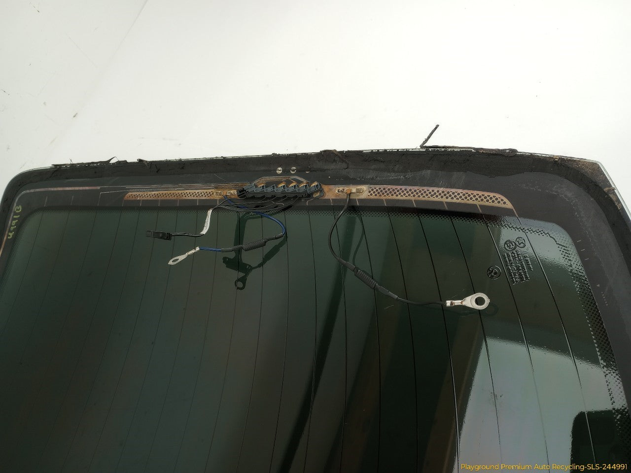 BMW 330XI Back Glass